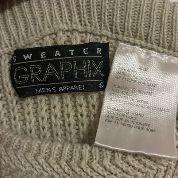 Sweater Graphix Vintage Sweater - Picture 3 of 4